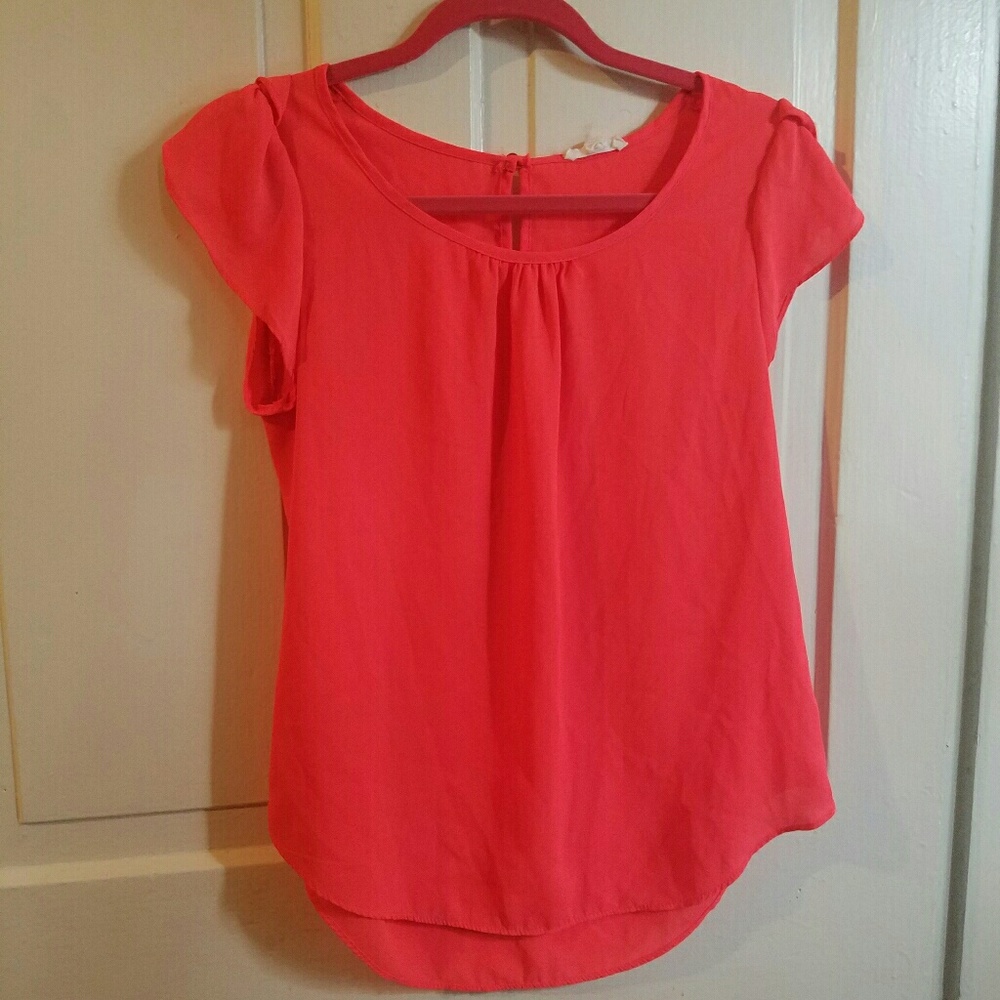 Coral capped