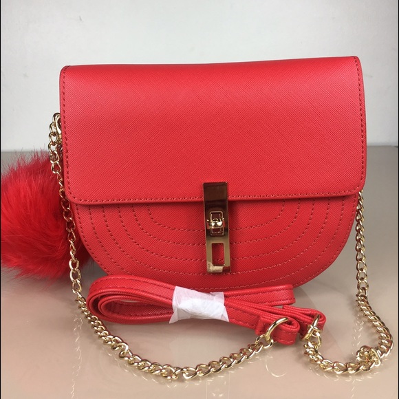 🖤Last one 🖤BCBG Arrow Cross Body Bag - Picture 4 of 8