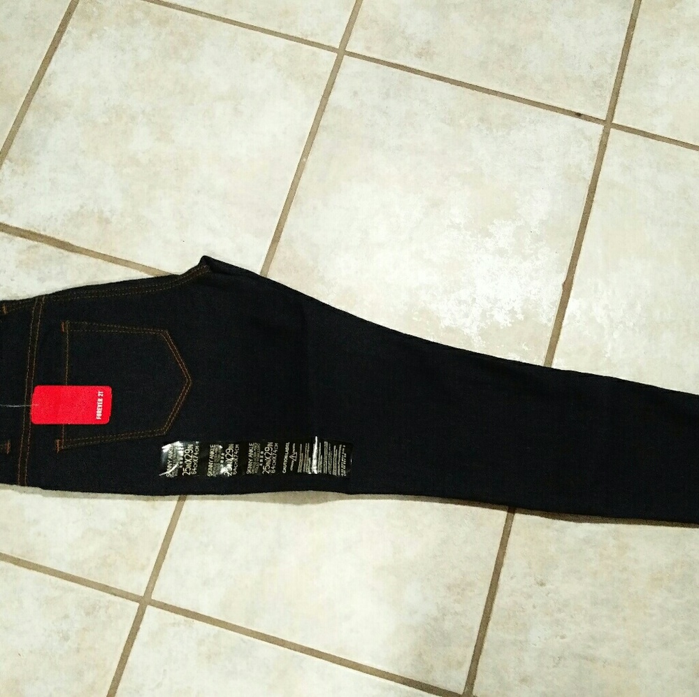NWT forever 21 skinny jeans size 25