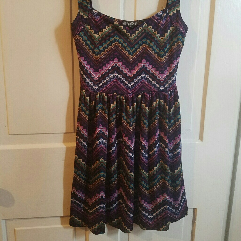 Multicolor Aztec print