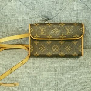Sale ! Authentic louis Vuitton Florentine Pochette