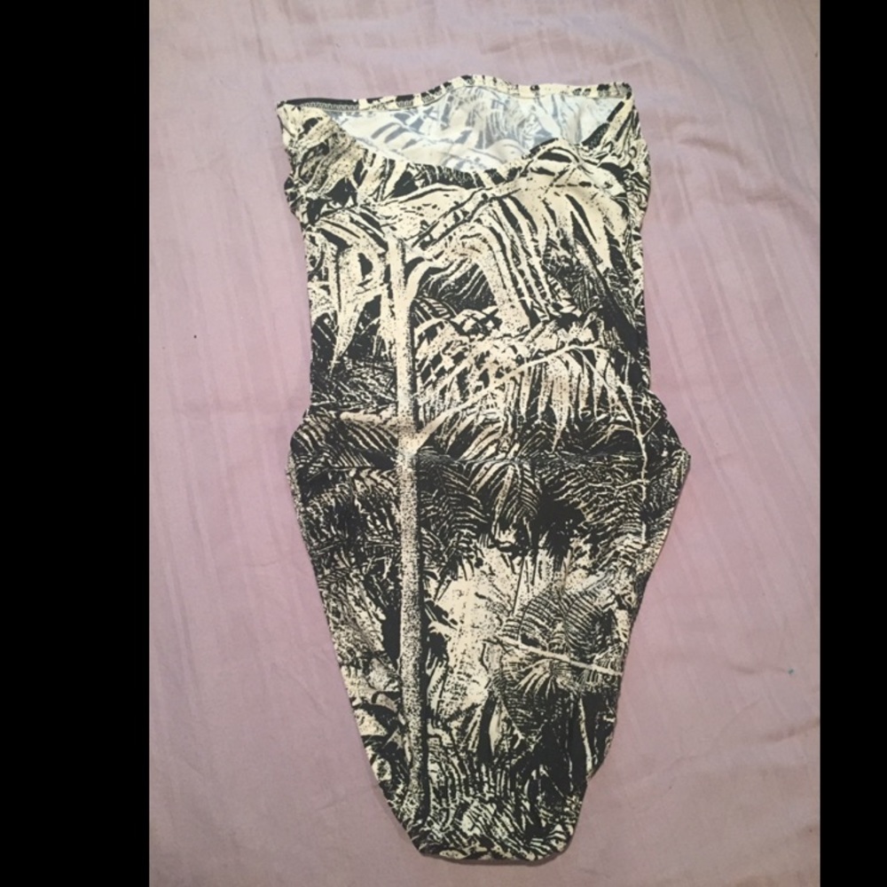 **Norma Kamali bishop jungle prt bathingsuit** - Picture 4 of 8