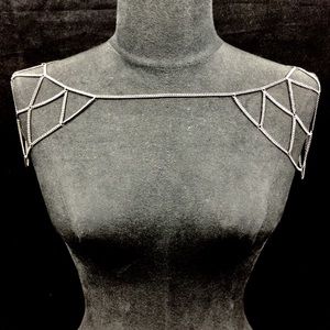 Mirielle (gunmetal shoulder cage)
