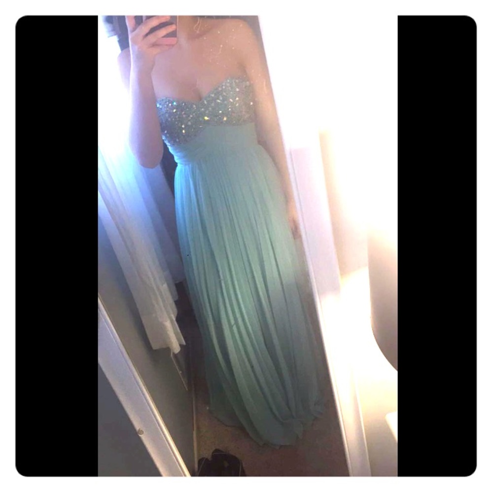 LIGHT BLUE PROM DRESS