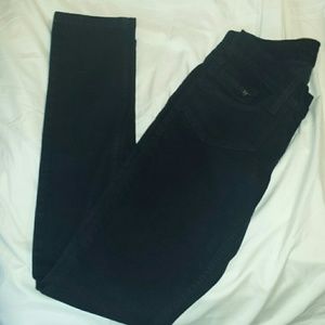 Black levi skinny jeans with zippers on pockets
