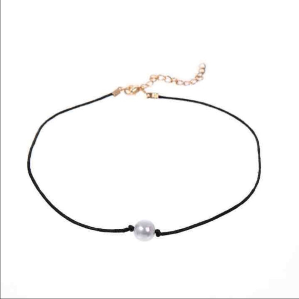 Pearl Choker