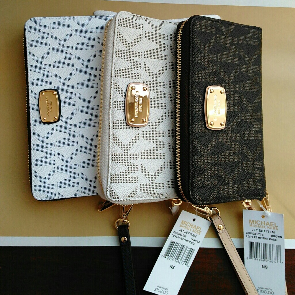 Michael Kors Large phone Wallet Wristlet (NEW)