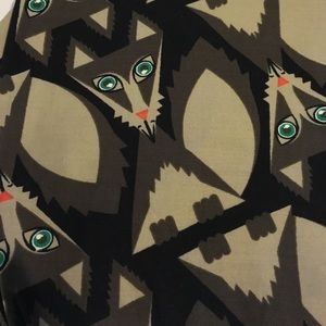 AWESOME TC LuLaRoe leggings 🦄🐺 BLACK background