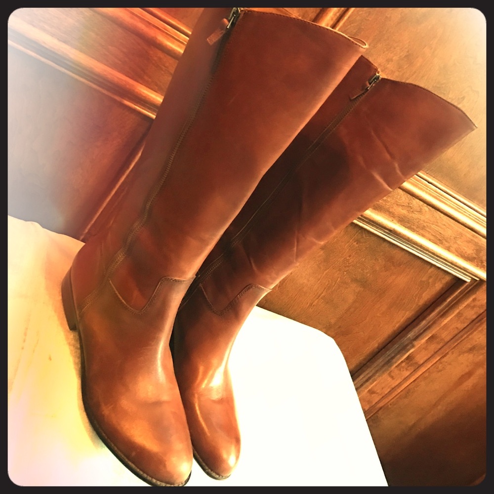 Riding boots