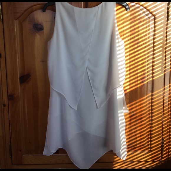 WHBM  Forever Ruffles - Picture 3 of 3