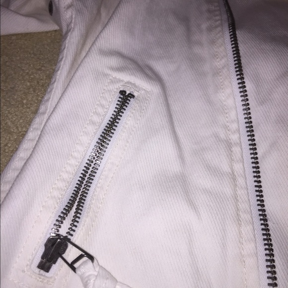 American Eagle white jacket - Picture 2 of 3