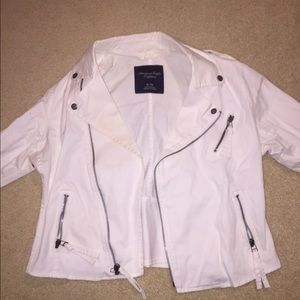American Eagle white jacket