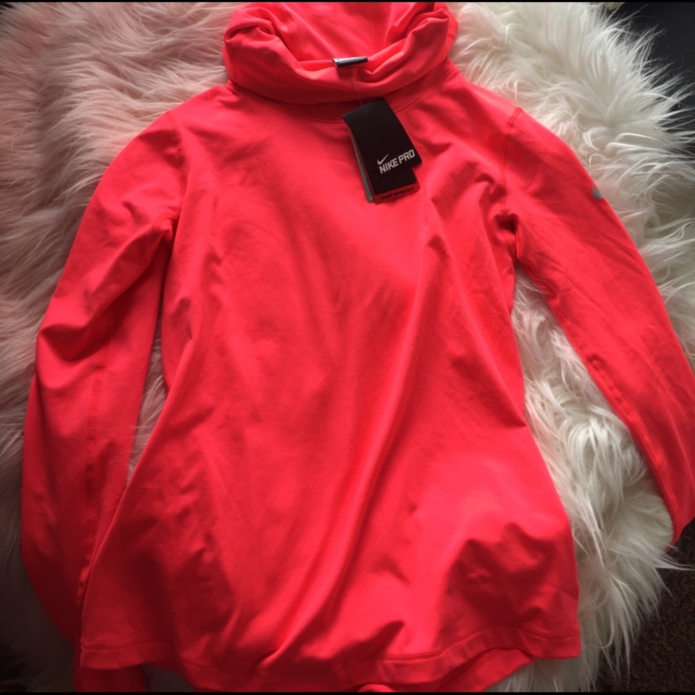 Nike Pro Hyperwarm Series