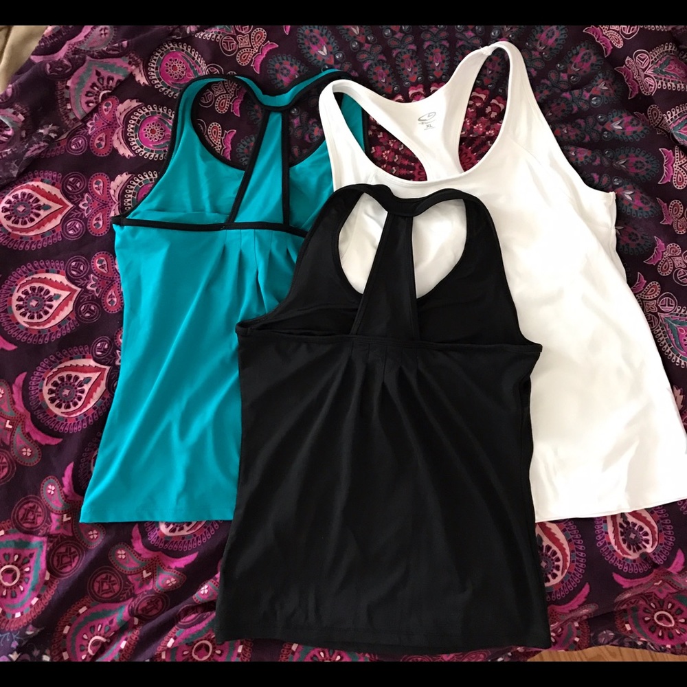Athletic tops