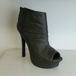 Womens Brand New 7 Qupid High Heel shoes on SALE