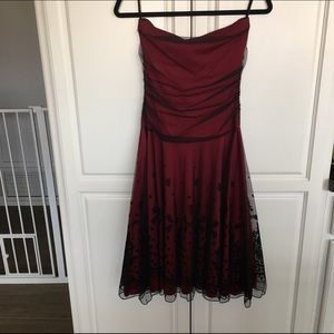 Windsor Burgundy Strapless Dress