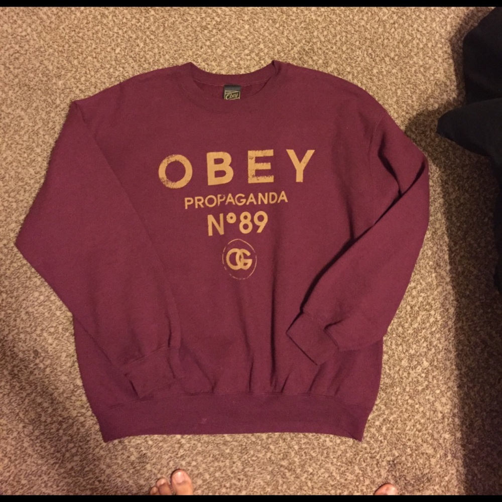 Obey crewneck sweatshirt