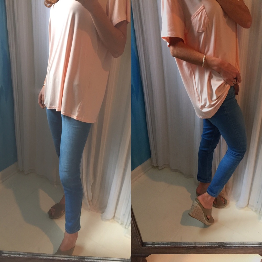 🌟 last one! Blush Oversize Pocket Tee - Picture 3 of 4