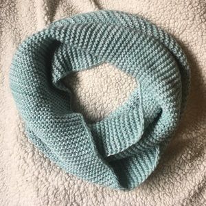 Baby blue & white knit infinity scarf