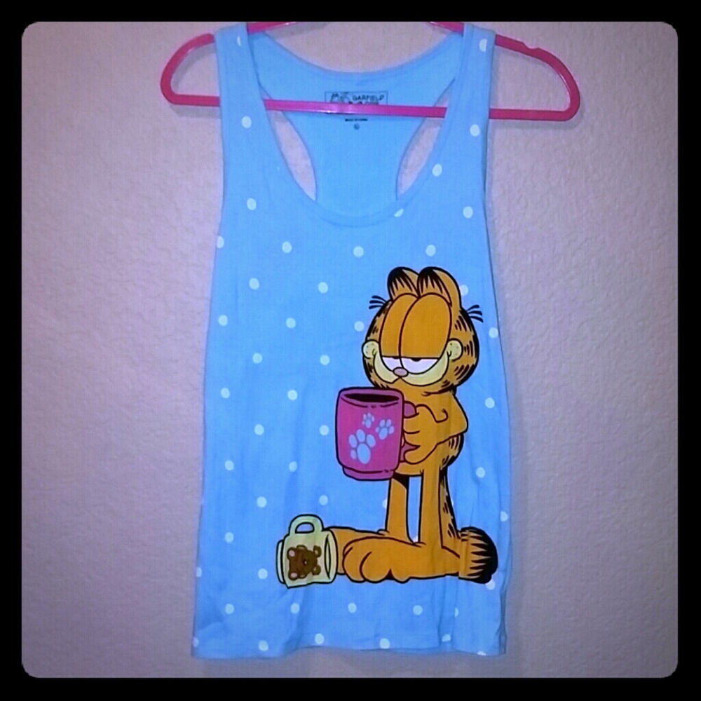 Adorable Garfield shirt