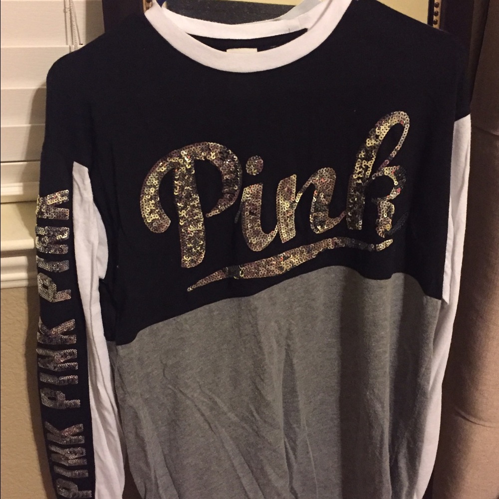 Black and grey Pink sweater top.
