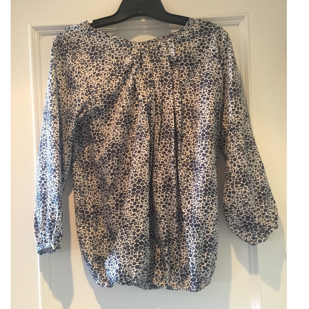 Blue and White patterned long sleeve top NWOT