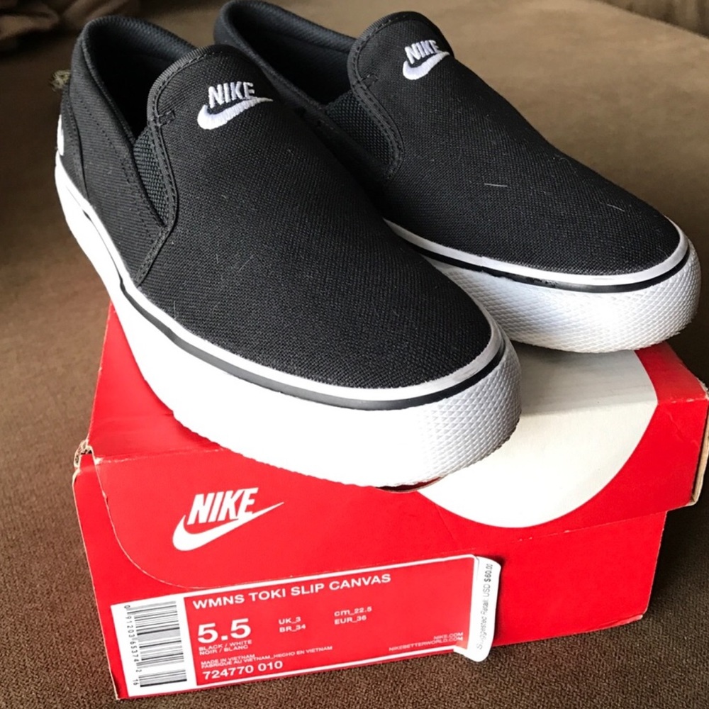 Nike slip on canvas
