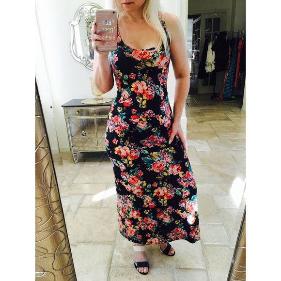 ❗️$5❗️Dress M floral summer stretch maxi long rose - Picture 7 of 8