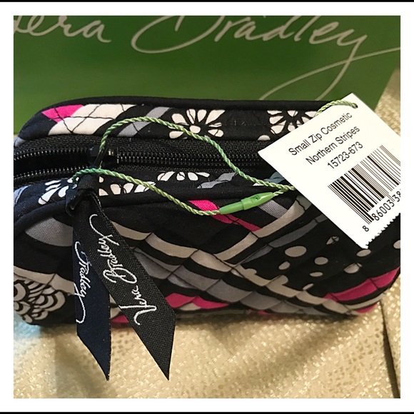 ❤️NWT Vera Cosmetic Case - Picture 1 of 4