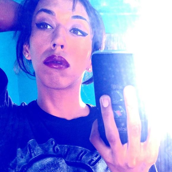 Meet your Posher, Alexis - Picture 1 of 1