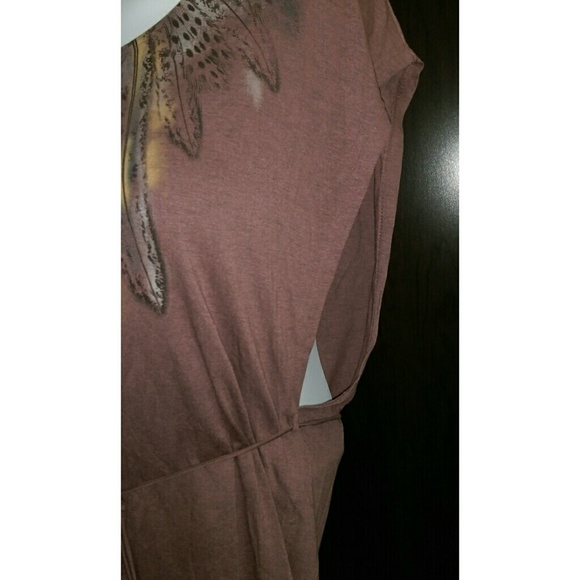 Boho Style Flowy Feather Graphic Top - Picture 5 of 5