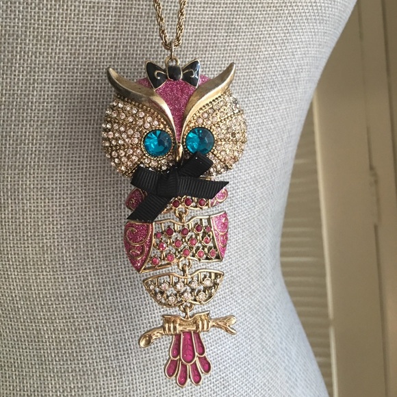 Betsey Johnson gem-student owl necklace - Picture 3 of 5
