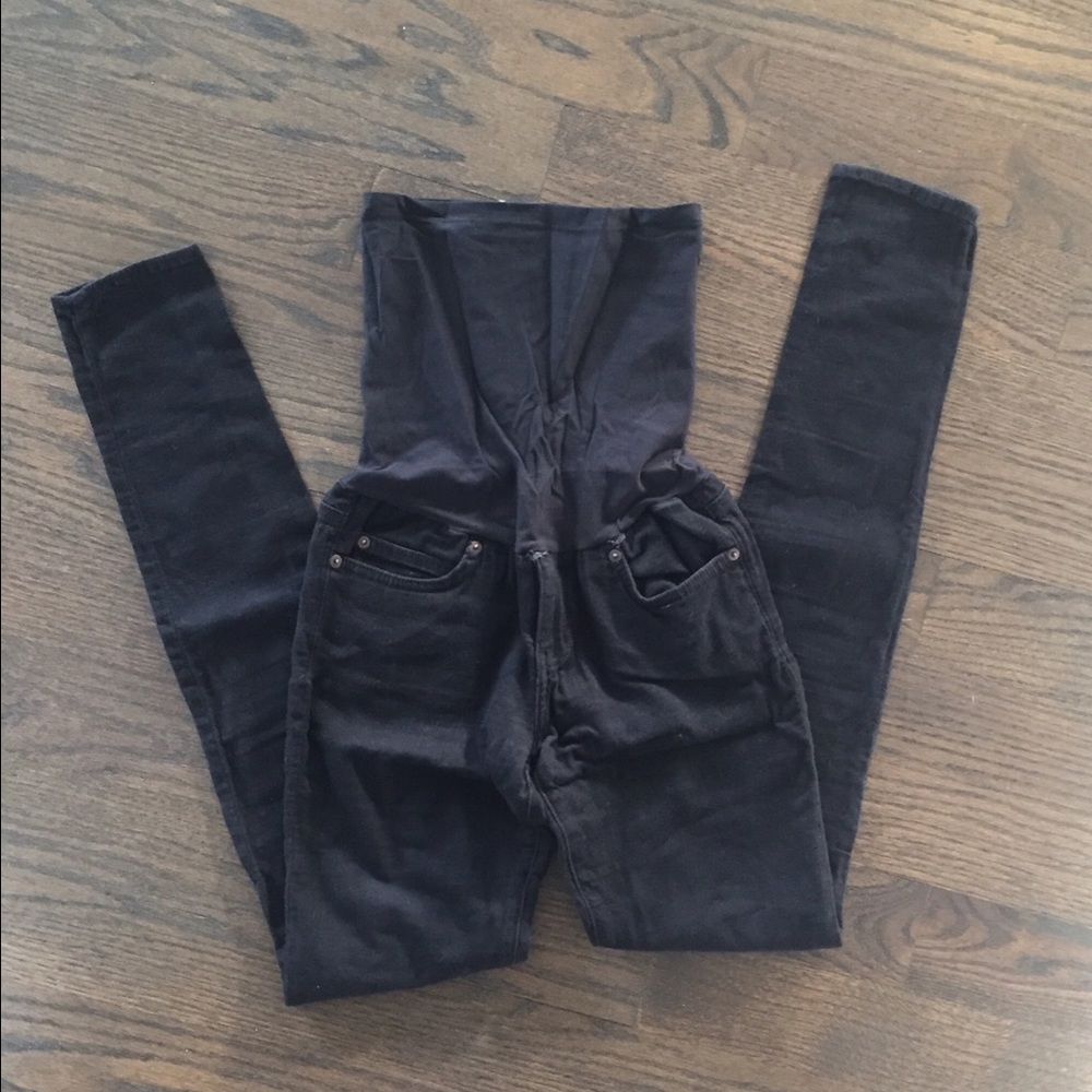 Lightweight black maternity jeggings