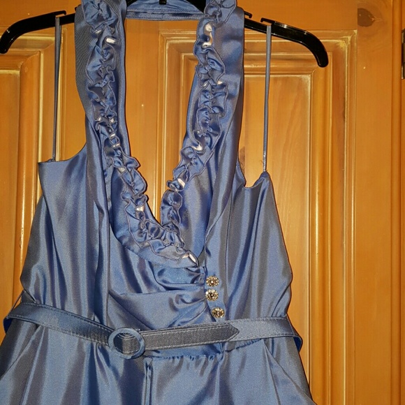 Gorgeous babyblue halter dress - Picture 2 of 3