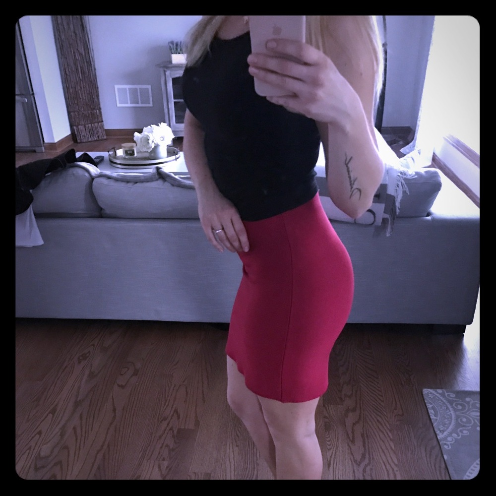 AKIRA mini skirt. Size M. New without tags.
