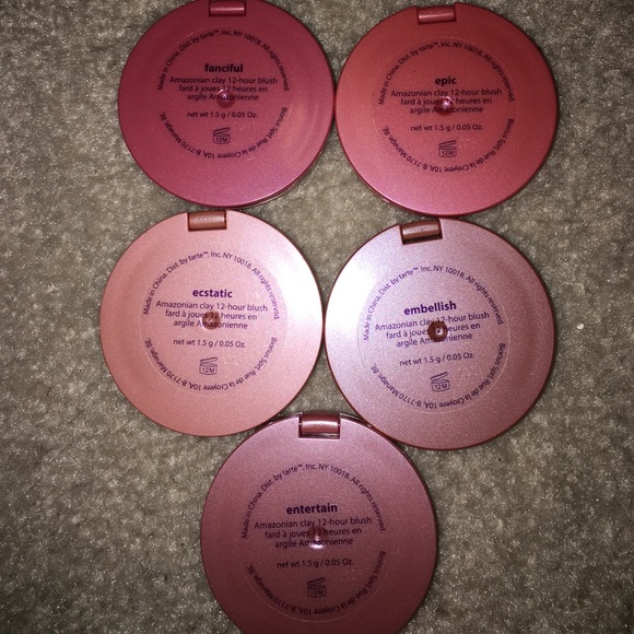 Tarte blush lot! Big blush book 2 & 5 holiday 2015 - Picture 2 of 4