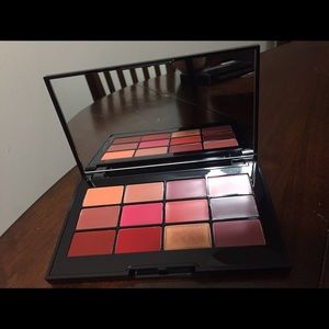 BOBBI BROWN BBU LIP PALETTE