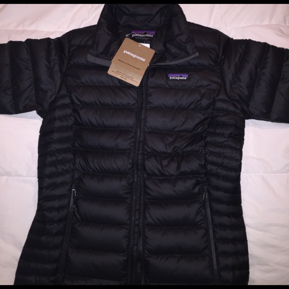 Patagonia women's down puff jacket in black