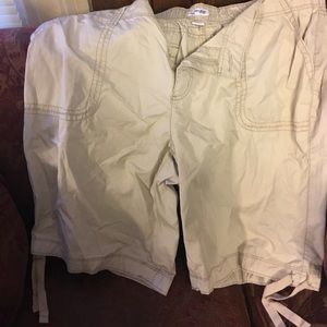 NWT Bermuda shorts, size 22W, tan, never worn!
