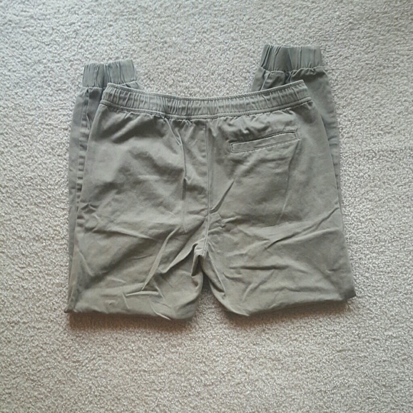 🚫SOLD on M E R C A R I 🚫Forever 21 Mens Joggers - Picture 2 of 2