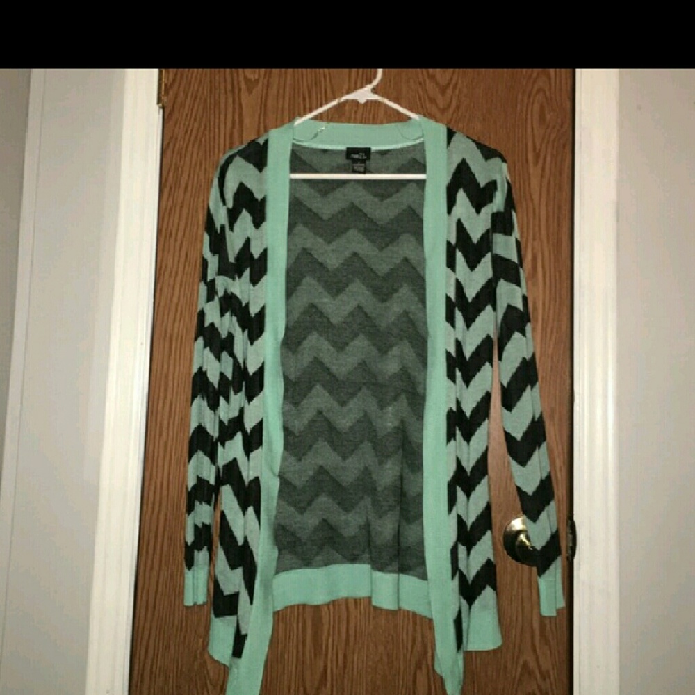 💚Beautiful Forever 21 Sweater