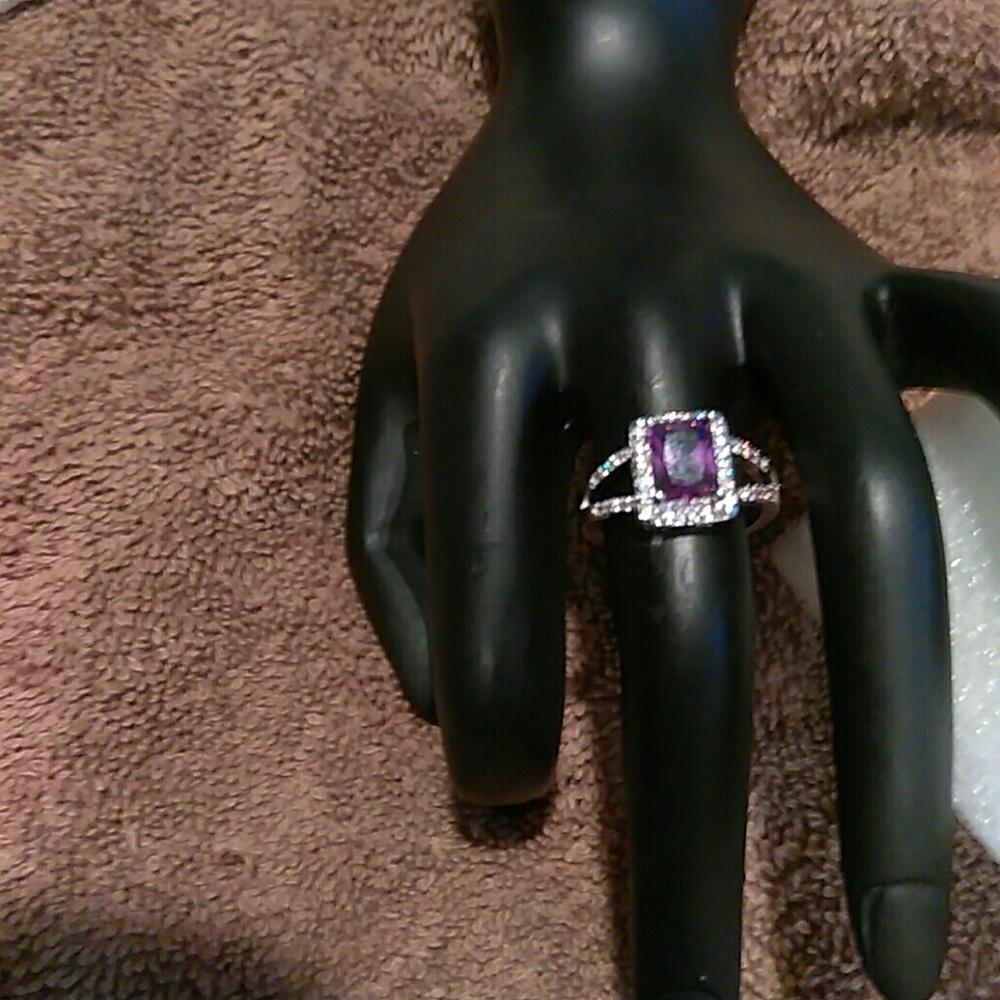 Genuine amethyst ring