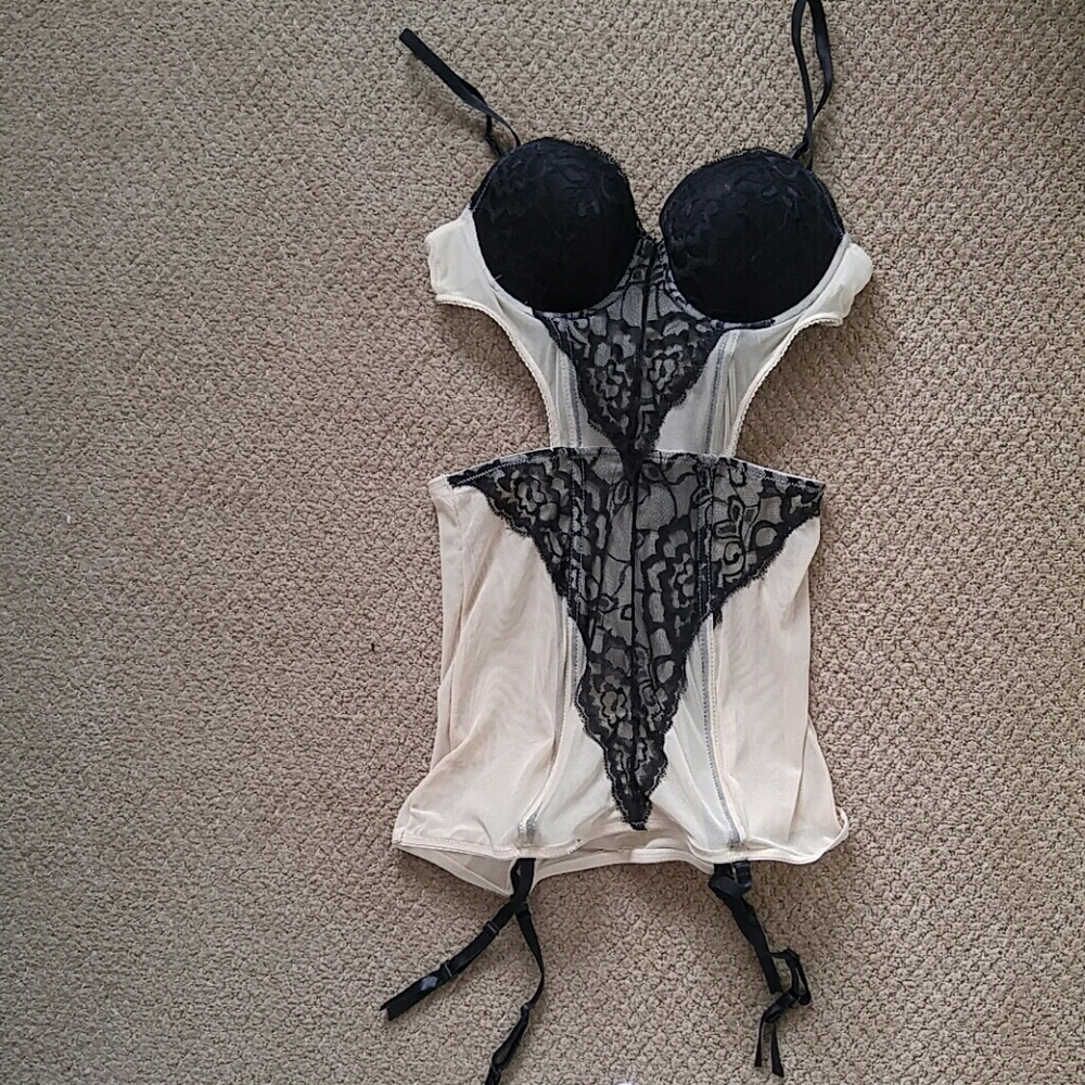M Black lace lingerie