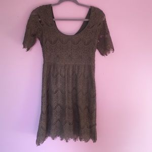 Gorgeous lightly used Pins and Needles Dress sz M