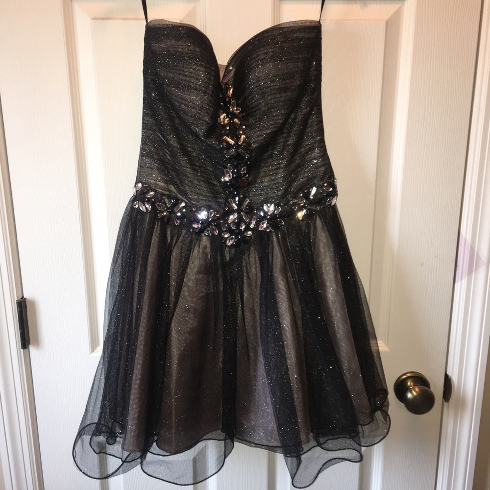 Black and Sliver Sparkly Short Dress