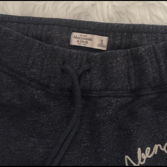 Workout pants - Picture 2 of 4