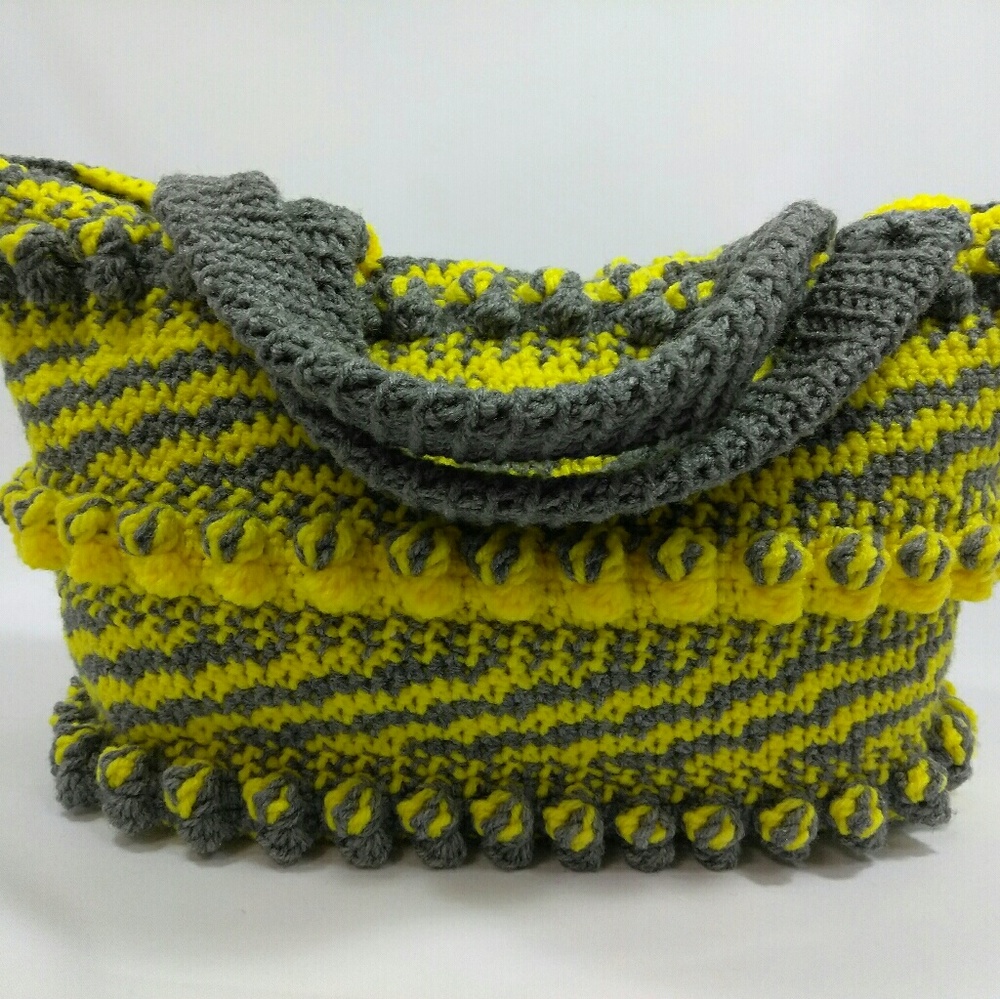 GRAY/Yellow bubble stitch crochet handbag