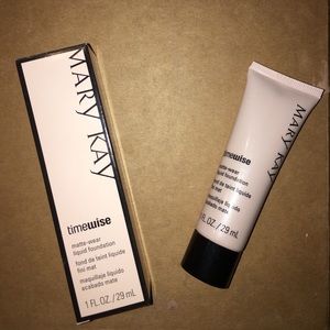 Mary Kay timewise Matte foundation ivory 7