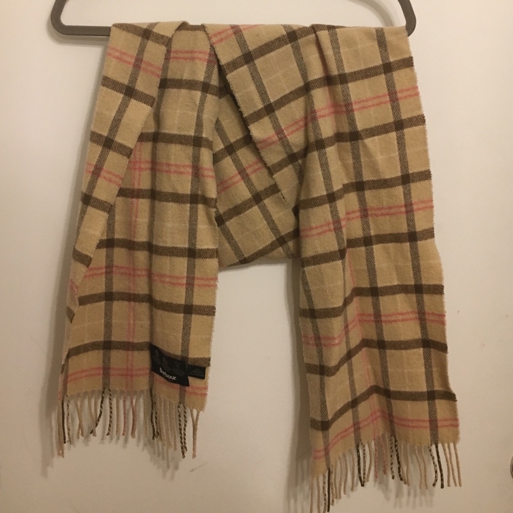 Barbour scarf