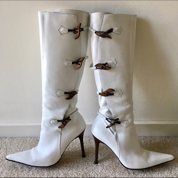 White stilettos boots - Picture 3 of 4